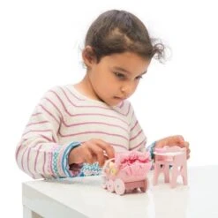 Jouets En Bois -Jouets En Bois accessoire maison de poupee set nurserie le toy van jouets en bois 1