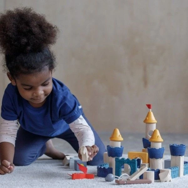 Jeu De Construction Château Fort 47 Pièces Orchard Plantoys® - Jouet En Bois 8 Jeu De Construction Château Fort 47 Pièces Orchard Plantoys® - Jouet En Bois – Image 6