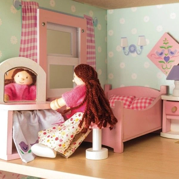 Set 4 Figurines Poupées Budkins 'My Family' Le Toy Van® - Jouets En Bois - Jouets En Bois 8 Set 4 Figurines Poupées Budkins 'My Family' Le Toy Van® - Jouets En Bois - Jouets En Bois – Image 6