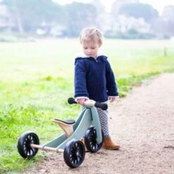 Tricycle évolutif Draisienne En Bois 2 En 1 Tiny Tot 10" Vert Kinderfeets® - Draisienne évolutive -Jouets En Bois tricycle evolutif draisienne en bois 2 en 1 tiny tot 10 vert kinderfeets draisienne evolutive 4